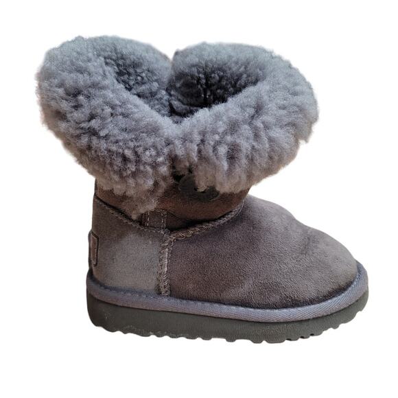 UGG Suede Shearling Gray Girls Boots Side Button - Picture 1 of 7